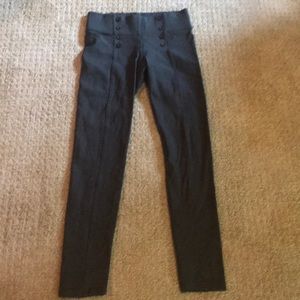 Cisono Gray Button Leggings